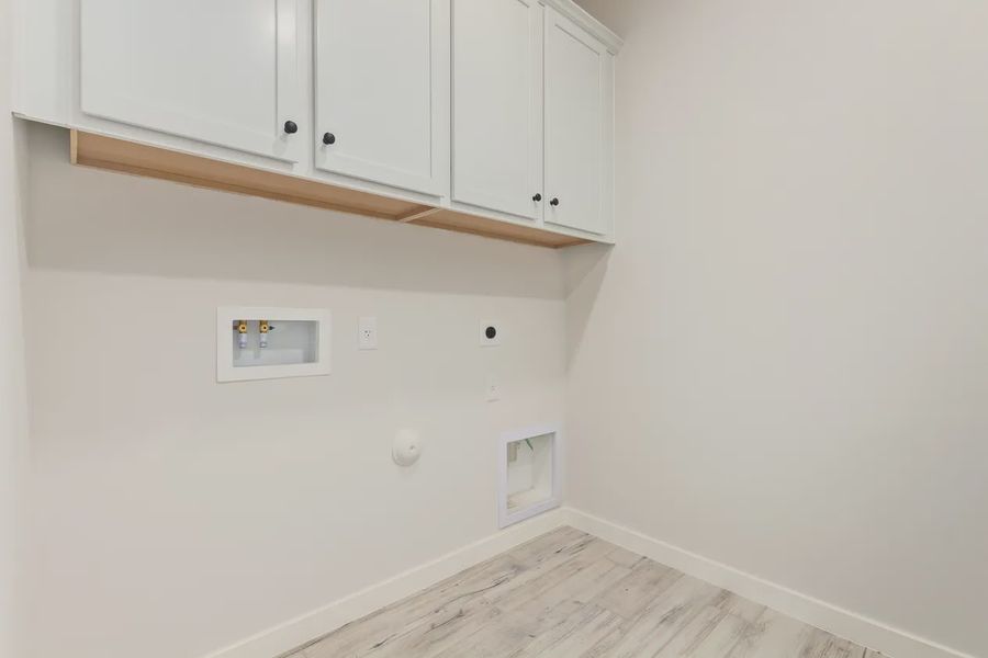 Spacious, unfurnished interior of a new home in Forté at Granite Vista, Waddell (Image 26).