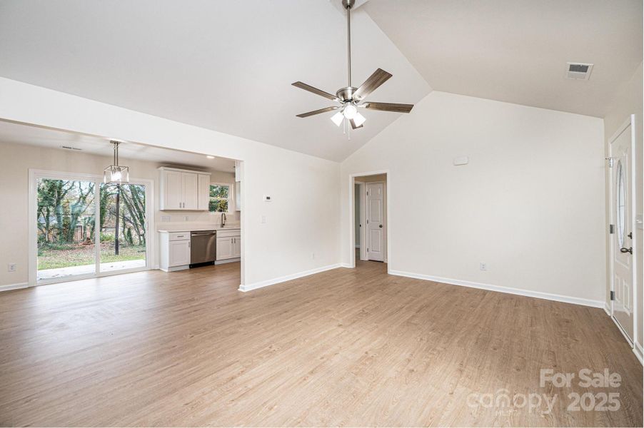 Spacious, unfurnished interior of a new home in , Hickory (Image 16).
