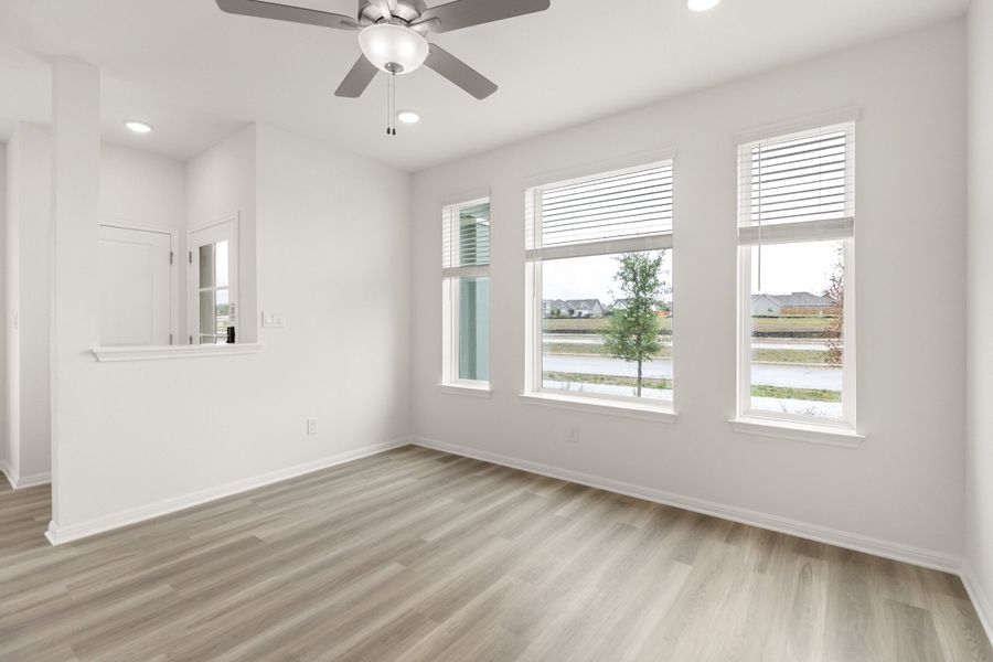 Spacious, unfurnished interior of a new home in Trace, San Marcos (Image 29).