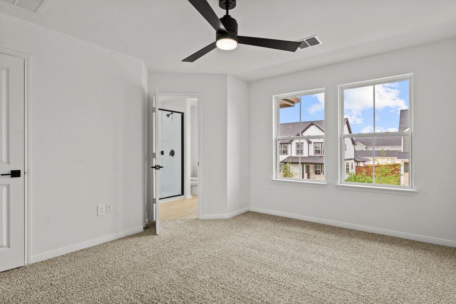 Spacious, unfurnished interior of a new home in Avery Centre, Round Rock (Image 22). Spacious, unfurnished interior of a new home in Avery Centre, Round Rock (Image 22).