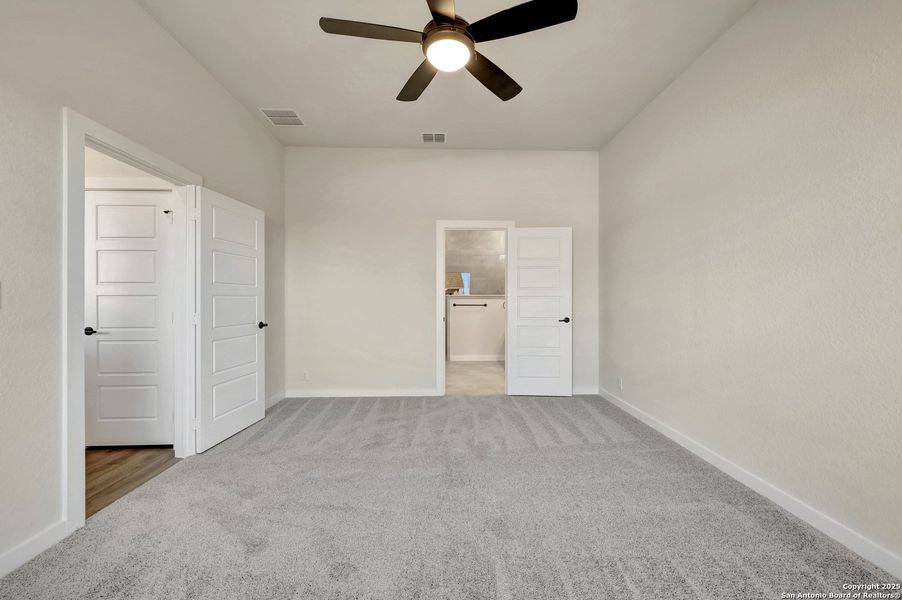 Spacious, unfurnished interior of a new home in Mayfair - Select Classic Series, New Braunfels (Image 29).