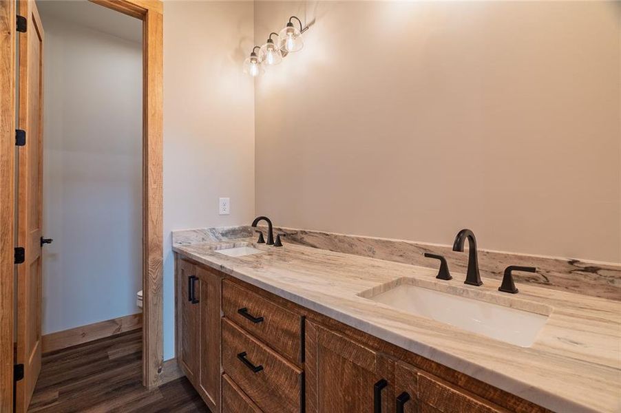 Image 33 of a home in .