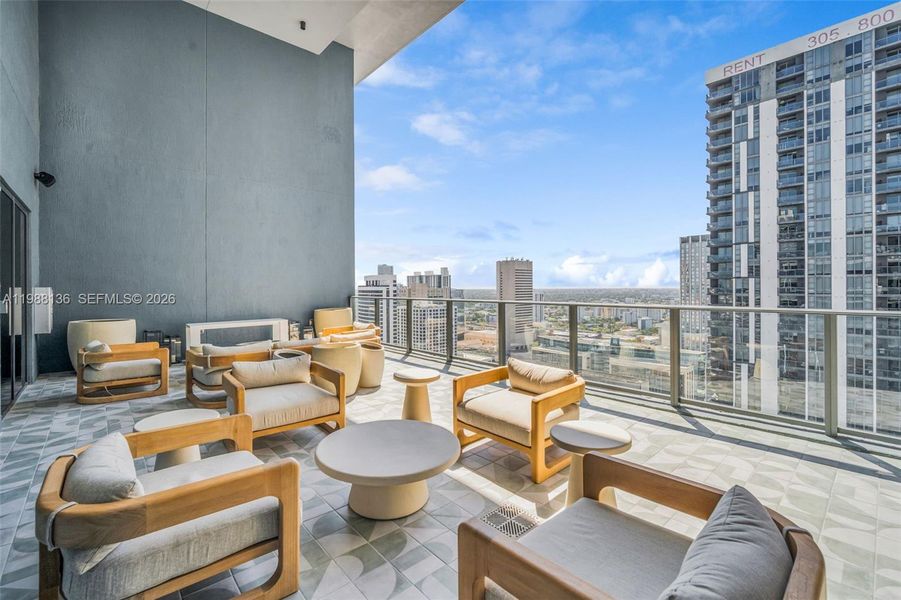 Condo located in Miami, FL showcasing its design and architecture (Image 25). Condo located in Miami, FL showcasing its design and architecture (Image 25).