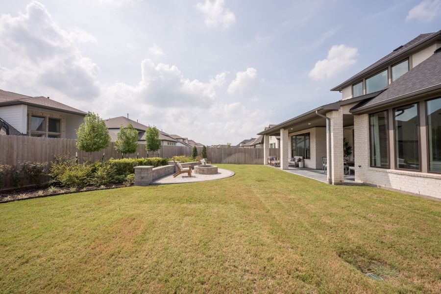 Representative exterior details of a home built from the Bogata by Tri Pointe Homes in Harvest Green, Richmond (Image 36).