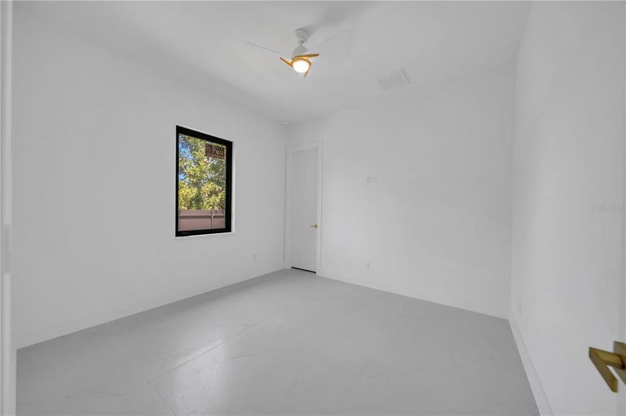 Spacious, unfurnished interior of a new home in , Cape Coral (Image 50).