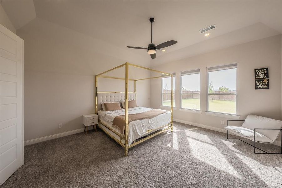 Furnished interior view inside a new home in Sweetgrass, Haslet (Image 26). Furnished interior view inside a new home in Sweetgrass, Haslet (Image 26).