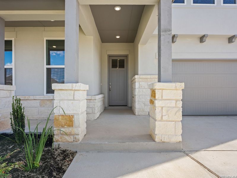 Exterior details and patio area of a home in Veranda, San Antonio (Image 3).