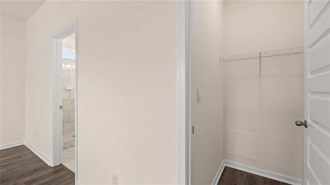 Spacious, unfurnished interior of a new home in Westland, Bogart (Image 34). Spacious, unfurnished interior of a new home in Westland, Bogart (Image 34).