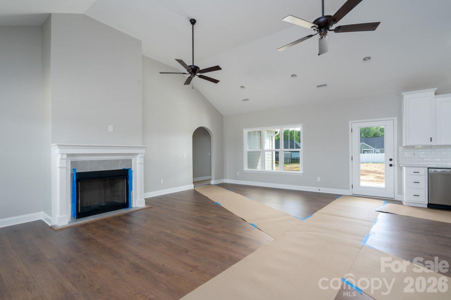 Spacious, unfurnished interior of a new home in , Salisbury (Image 23).