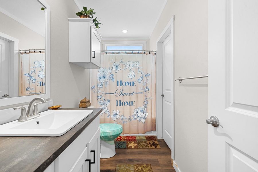 Furnished interior view inside a new home in , Bedias (Image 17). Furnished interior view inside a new home in , Bedias (Image 17).