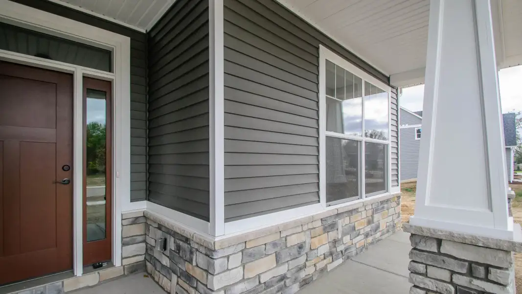 Representative exterior details of a home built from the The Abington by Norfolk Homes in Offsite Builds Southern Michigan, Ann Arbor (Image 37).