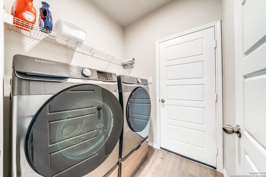 Close-up of interior finishes inside a home in Legend Pond, New Braunfels (Image 17).