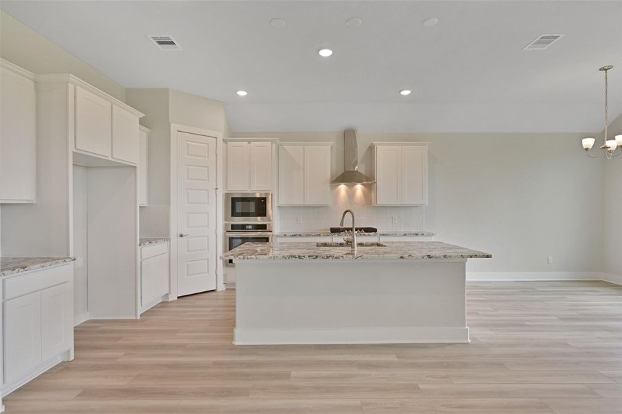 Furnished interior view inside a new home in Lago Mar, Texas City (Image 6).