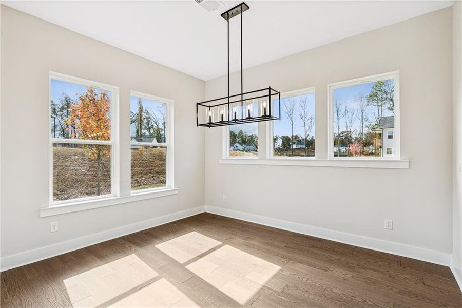Spacious, unfurnished interior of a new home in Settingdown Farms, Cumming (Image 12).