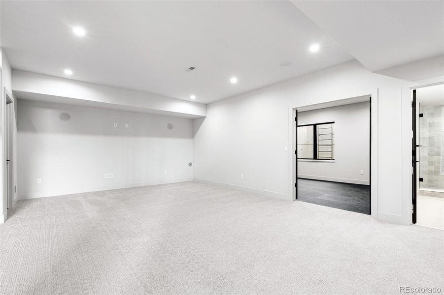 Spacious, unfurnished interior of a new home in , Littleton (Image 30).
