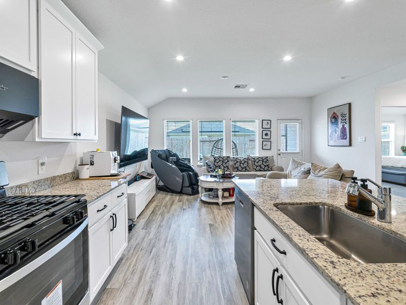 Furnished interior view inside a new home in Tamarron, Fulshear (Image 16).