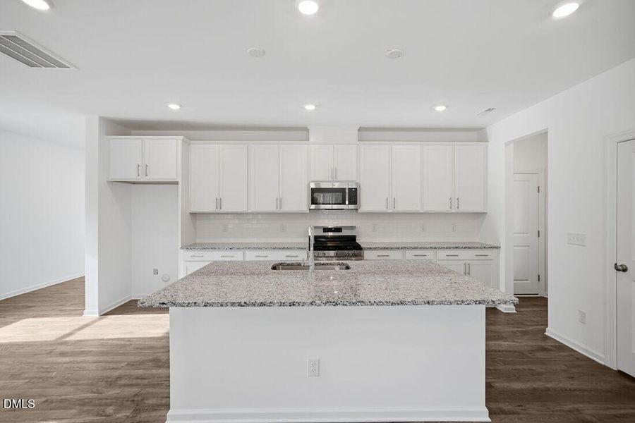 hj-nc-raleigh-eagle-trace-stella-lot-34-