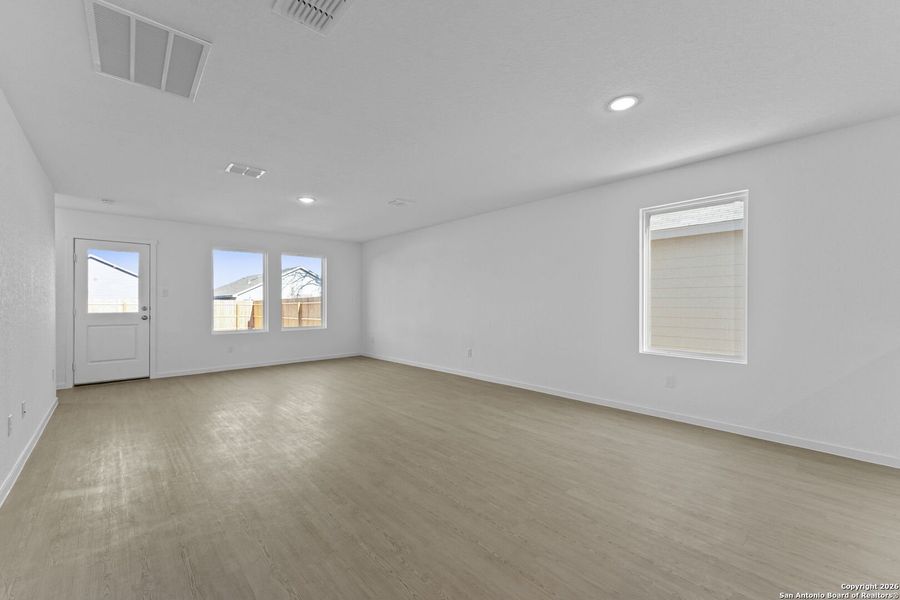 Spacious, unfurnished interior of a new home in Friendship Oaks, Fredericksburg (Image 15). Spacious, unfurnished interior of a new home in Friendship Oaks, Fredericksburg (Image 15).