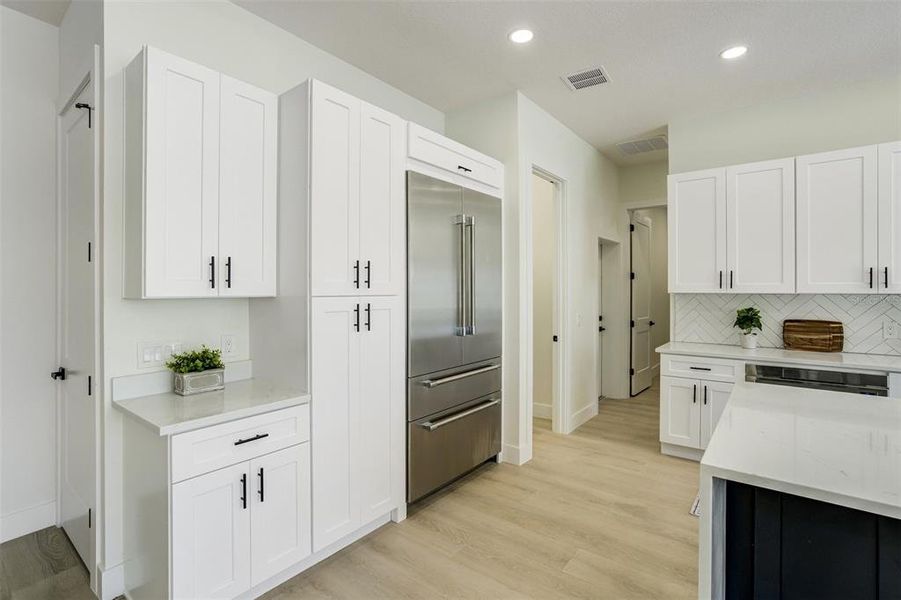 Furnished interior view inside a new home in , Largo (Image 6).