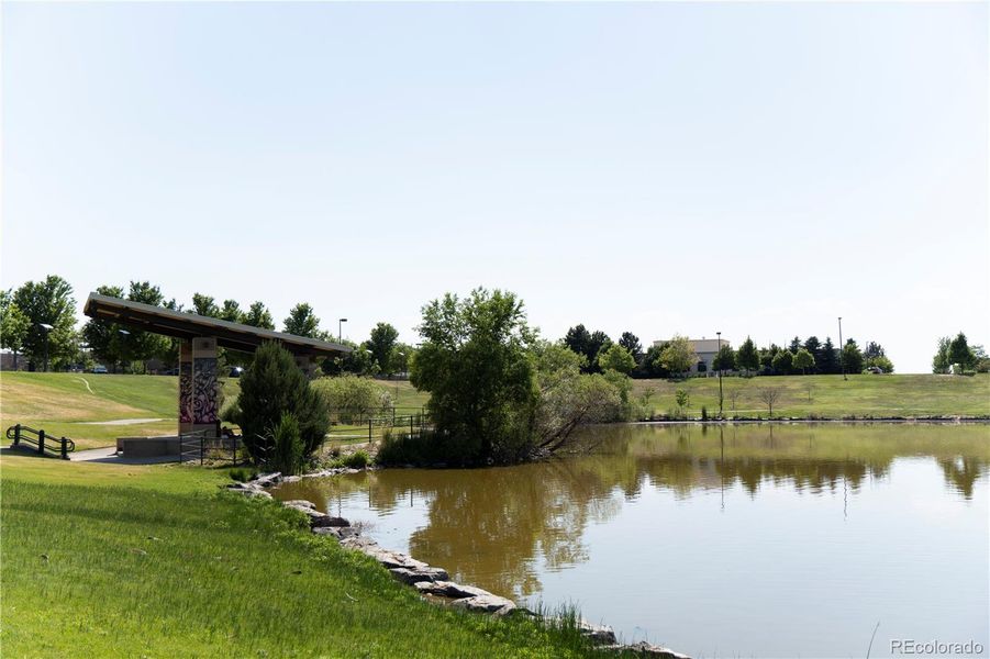 Community amenities in , Aurora (Image 30).