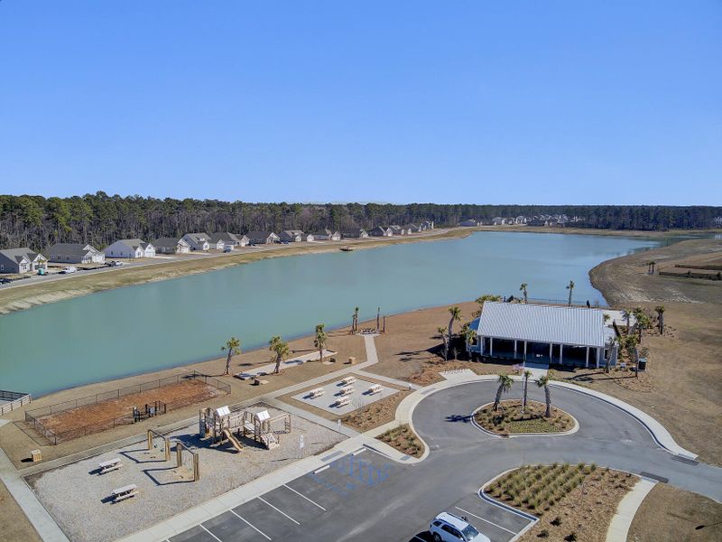 Image 65 of a home in French Quarter Creek.