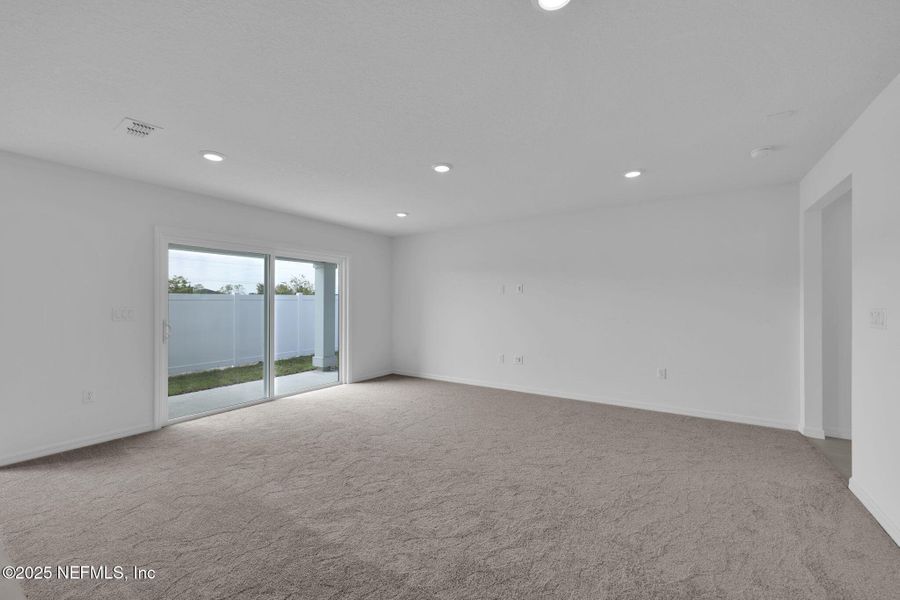 Spacious, unfurnished interior of a new home in Wells Landing, Jacksonville (Image 22). Spacious, unfurnished interior of a new home in Wells Landing, Jacksonville (Image 22).