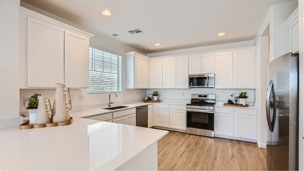 2020 Windsor Kitchen 1of3 F1 Base2 2020 Windsor Kitchen 1of3 F1 Base2