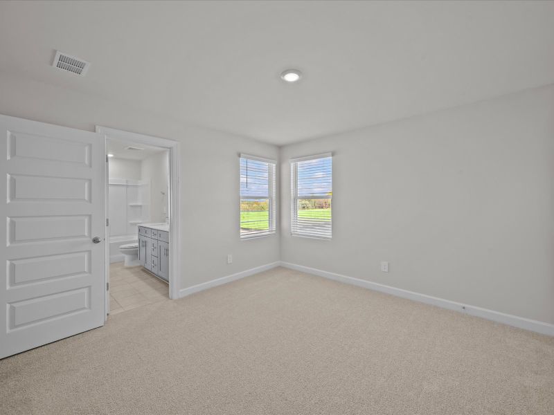 Spacious, unfurnished interior of a new home in Northbrook Village Townes, Taylors (Image 19).