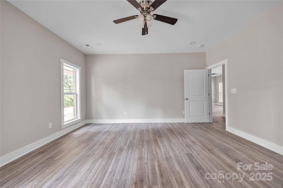 Spacious, unfurnished interior of a new home in , Mocksville (Image 17).