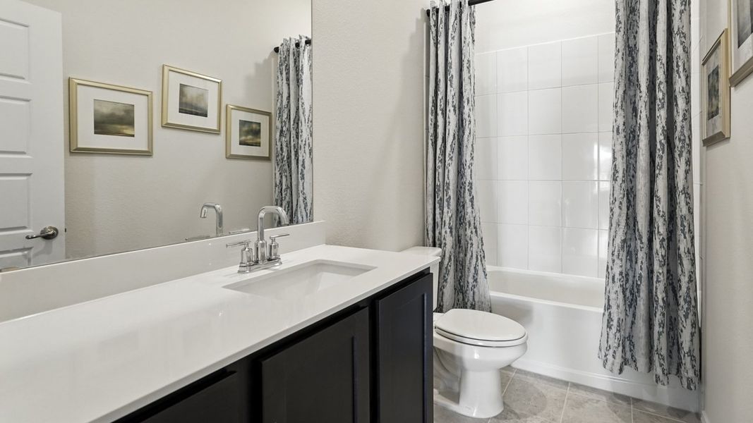 Furnished interior view inside a new home in Lakewood Trails, Forney (Image 17). Furnished interior view inside a new home in Lakewood Trails, Forney (Image 17).