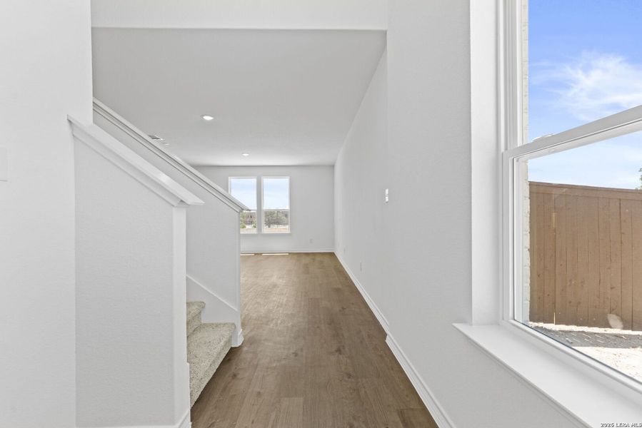 Spacious, unfurnished interior of a new home in Corley Farms, Boerne (Image 18).