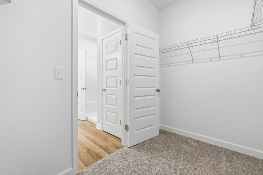 Spacious, unfurnished interior of a new home in Southern Charm, Crestview (Image 41).