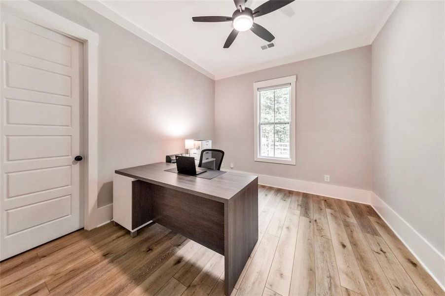 Furnished interior view inside a new home in , Woodstock (Image 34).