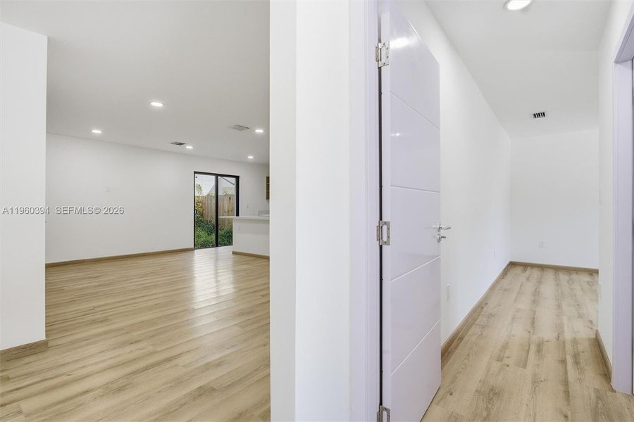 Spacious, unfurnished interior of a new home in , Florida City (Image 32).