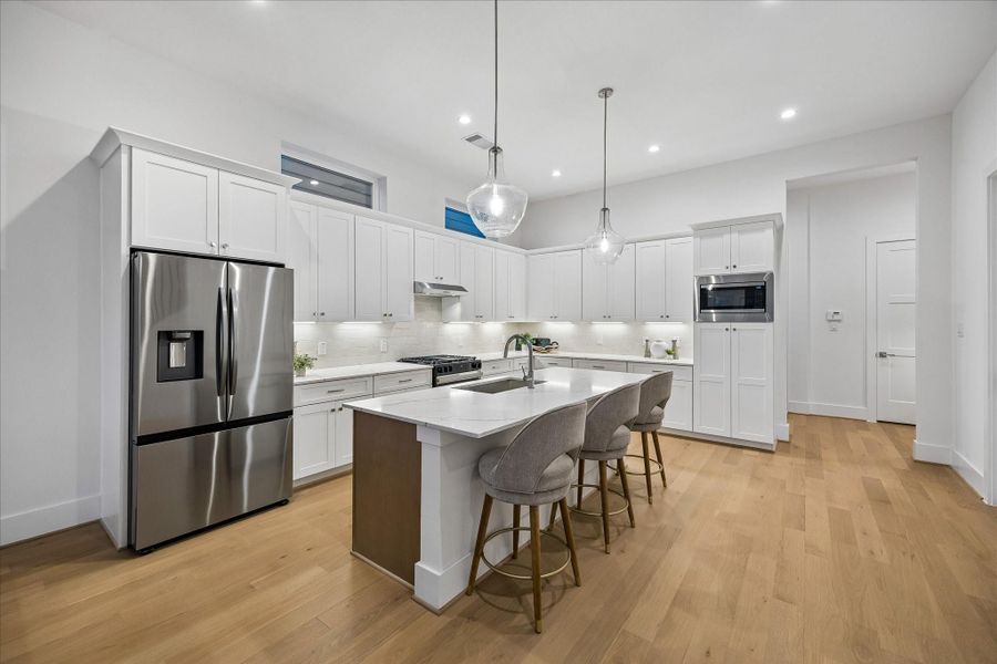 Furnished interior view inside a new home in West 21st Residences, Houston (Image 27).