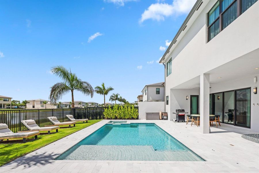 9682 Juniper Bay Ave - 34.jpg-SMALL