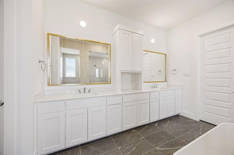 You'll find ample room for two in this gorgeous owner's bath!