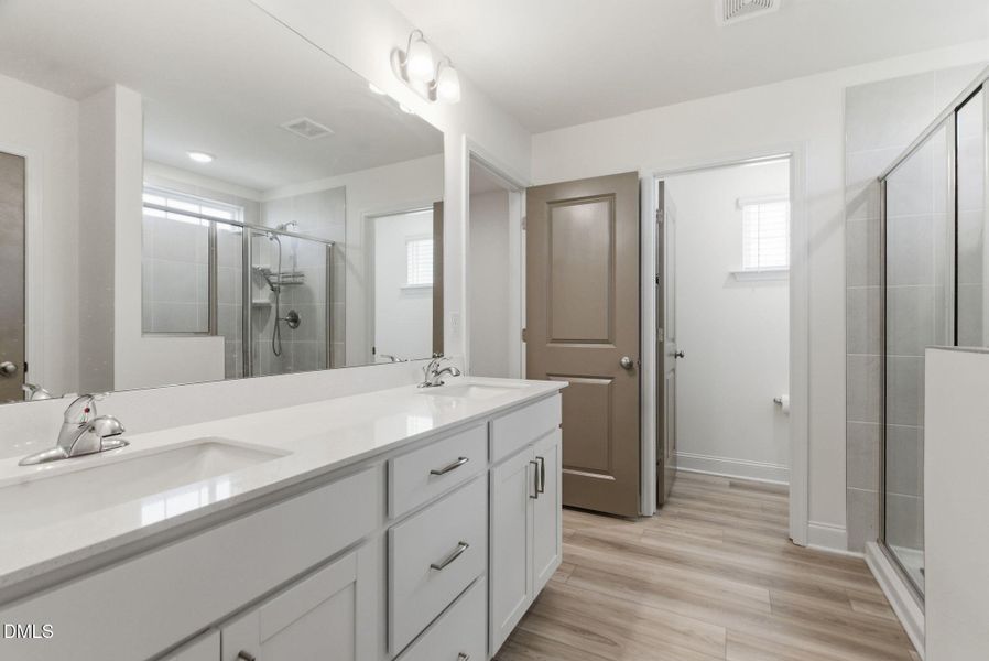 202 Burford Way-45
