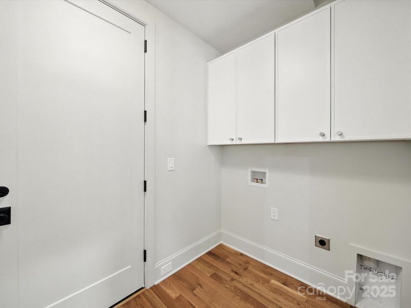 Image 38 of a home in .