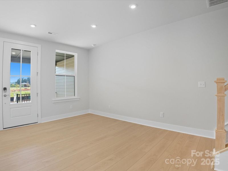 Connected and functional space to make your dinner party dreams come true.