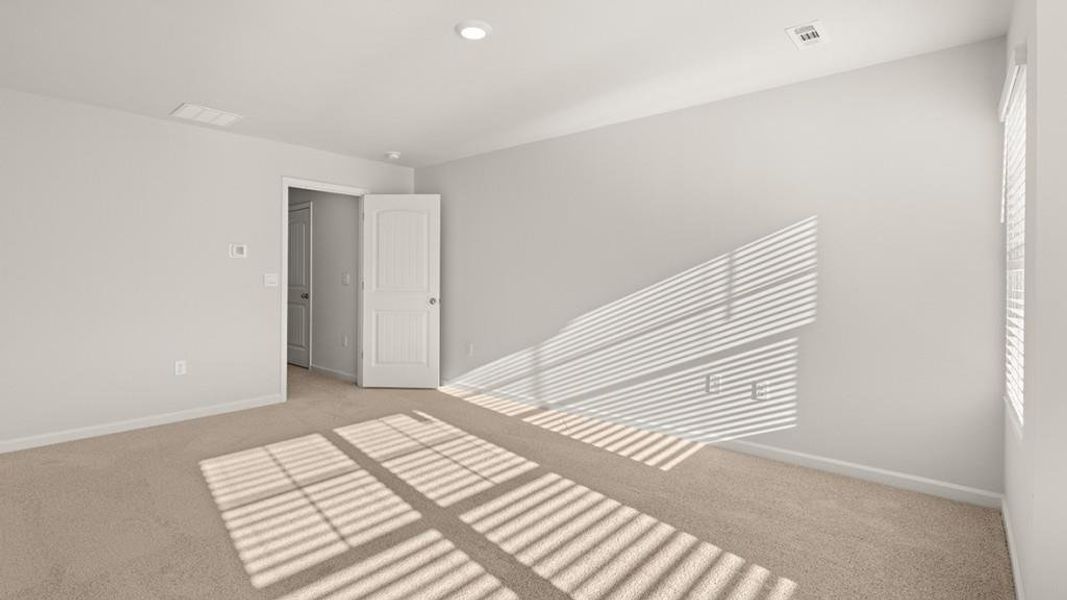 Spacious, unfurnished interior of a new home in Mountain Park, Dahlonega (Image 17).