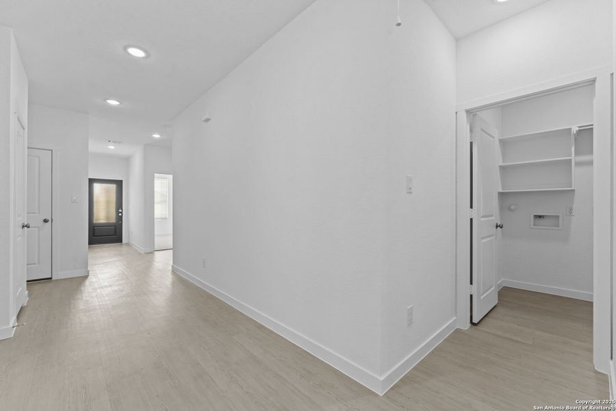Spacious, unfurnished interior of a new home in , New Braunfels (Image 17).