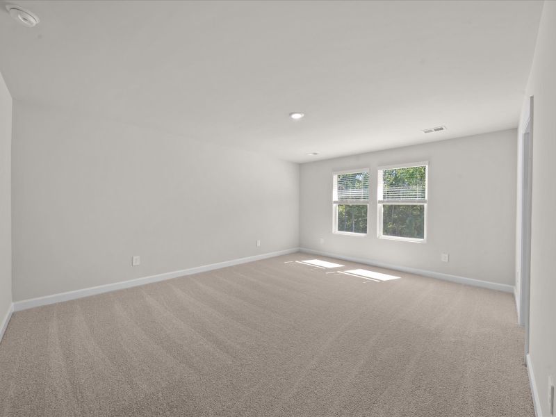 Spacious, unfurnished interior of a new home in Vickery Station, Woodruff (Image 14).