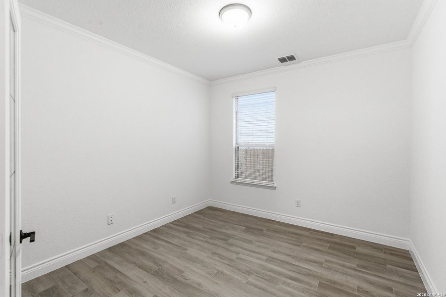 Spacious, unfurnished interior of a new home in Davis Ranch, San Antonio (Image 20).