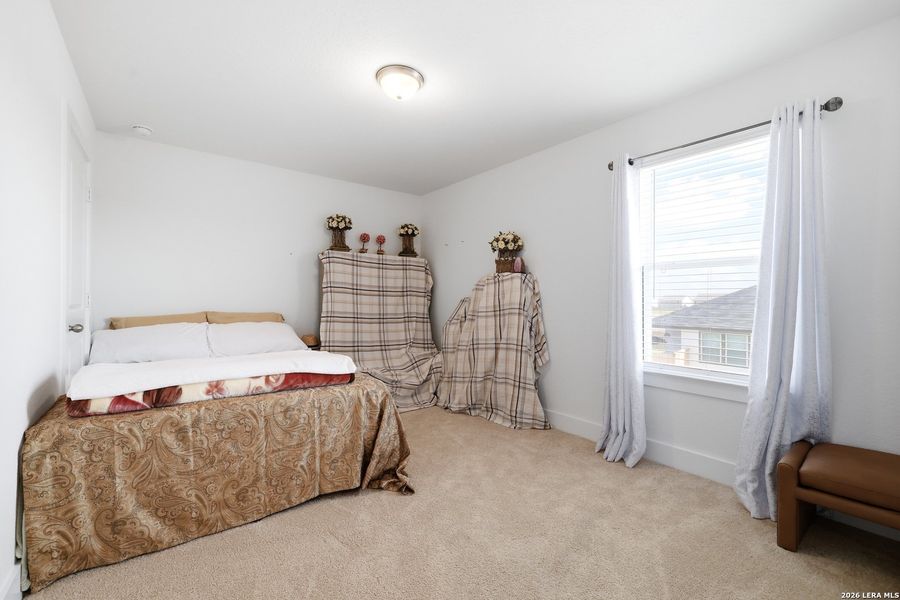 Furnished interior view inside a new home in , Seguin (Image 16).