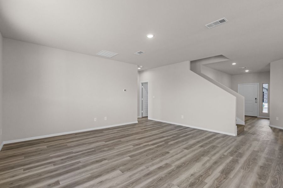 Representative unfurnished interior of a home built from the Gulfport by D.R. Horton in Yukon Ridge, Odessa (Image 15). Representative unfurnished interior of a home built from the Gulfport by D.R. Horton in Yukon Ridge, Odessa (Image 15).