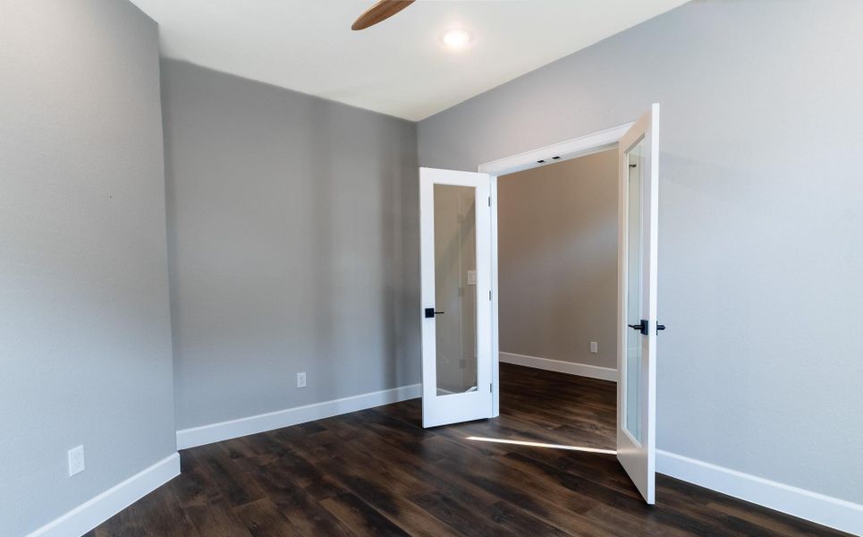 Spacious, unfurnished interior of a new home in , Huntsville (Image 22).