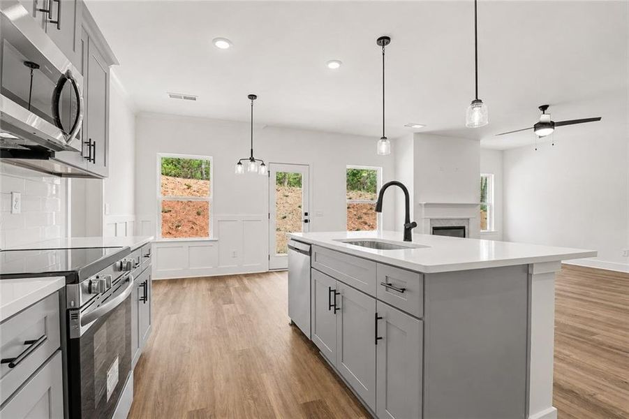Furnished interior view inside a new home in Thunder Ridge, Dawsonville (Image 12).