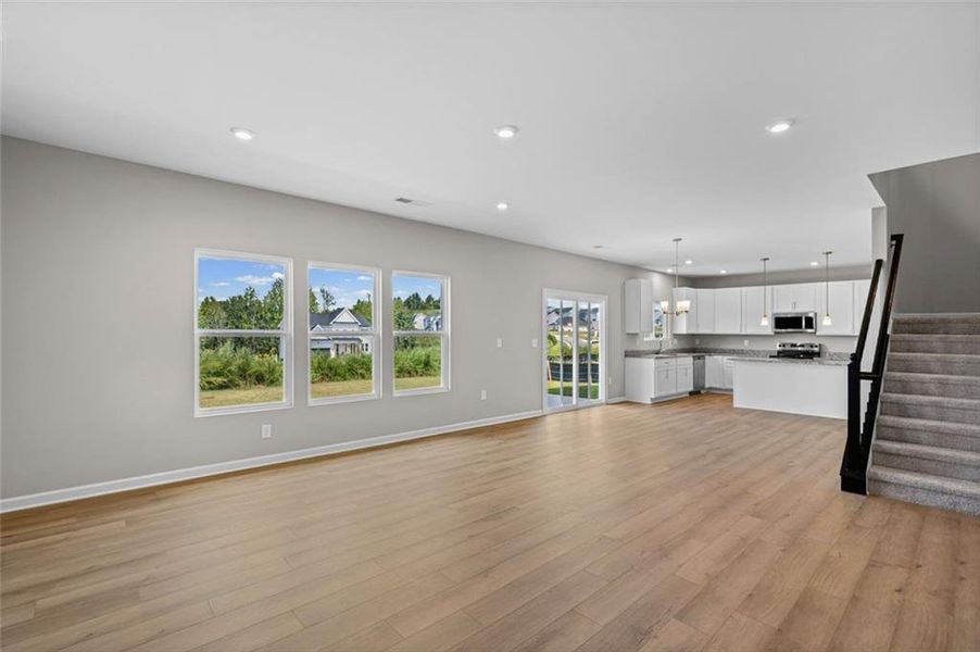 Spacious, unfurnished interior of a new home in Twin Lakes, Hoschton (Image 15). Spacious, unfurnished interior of a new home in Twin Lakes, Hoschton (Image 15).