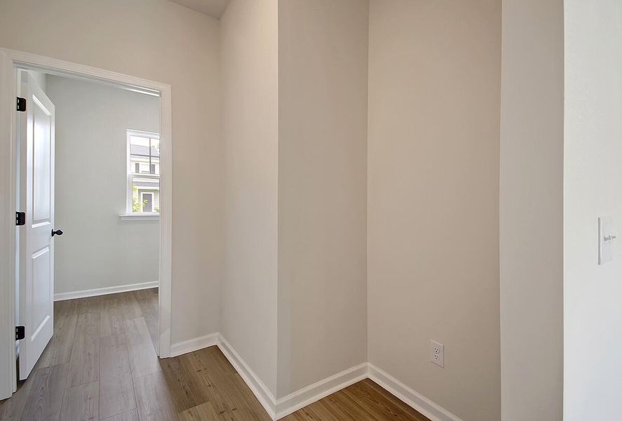 Spacious, unfurnished interior of a new home in , Ravenel (Image 14).